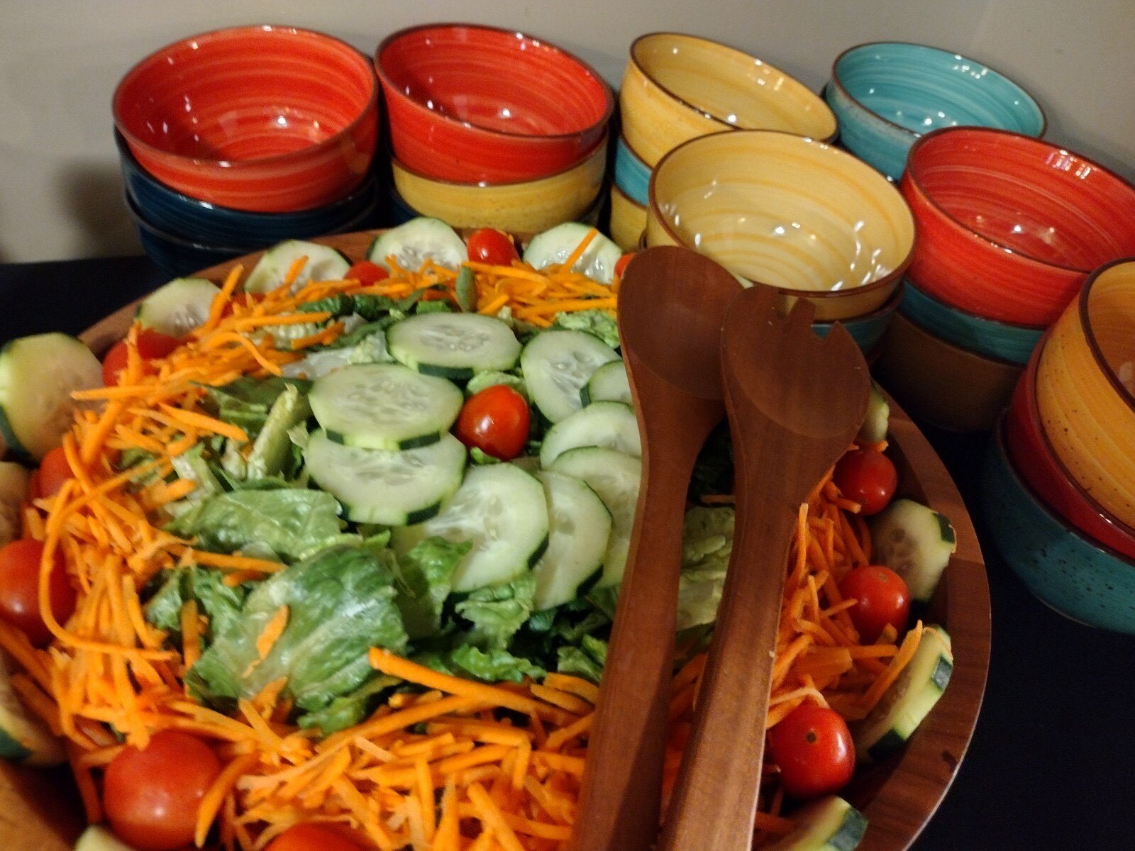 Salad with bowls-2